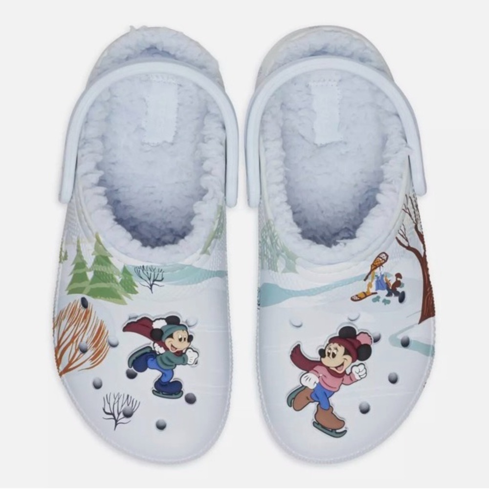 NEW WDW Crocs
Mickey Mouse Winter Snowflakes Clogs 8W| 6M